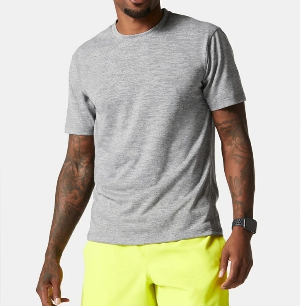 Fabletics Men's Front Row Heather Grey Slub Knit Short Sleeve Pullover Tee